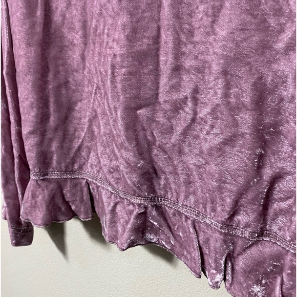 J Jill Crushed Velvet blouse/top, Dusty Pink, Size M Petite - Picture 2 of 7